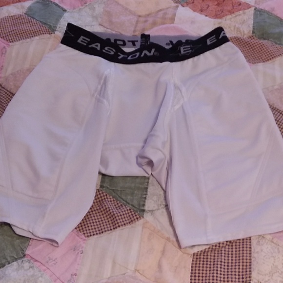 Compression softball shorts - Picture 1 of 4